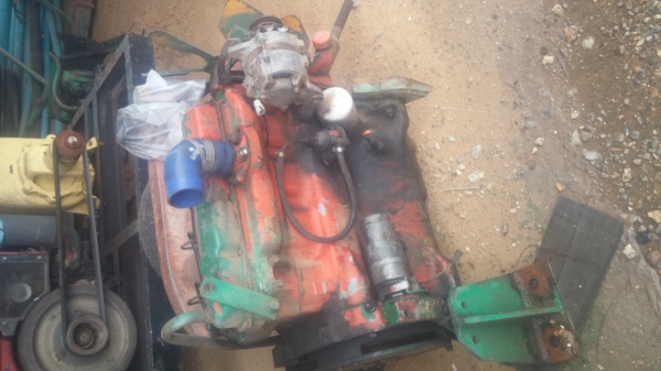 เครืองยนต์ John deere 2130