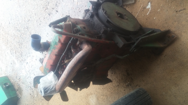 เครืองยนต์ John deere 2130