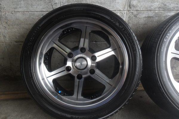 ล้อแม็ก 17นิ้ว 6รู พร้อมยาง สวยใสไร้ริ้วรอย 4 ล้อ ราคา 7900 บาท ล้อแม็ก 17นิ้ว 6รู พร้อมยาง สวยใสไร้ริ้วรอย 4 ล้อ ราคา 7900 บาท