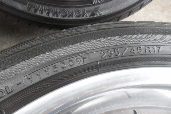 ล้อแม็ก 17นิ้ว 6รู พร้อมยาง สวยใสไร้ริ้วรอย 4 ล้อ ราคา 7900 บาท ล้อแม็ก 17นิ้ว 6รู พร้อมยาง สวยใสไร้ริ้วรอย 4 ล้อ ราคา 7900 บาท