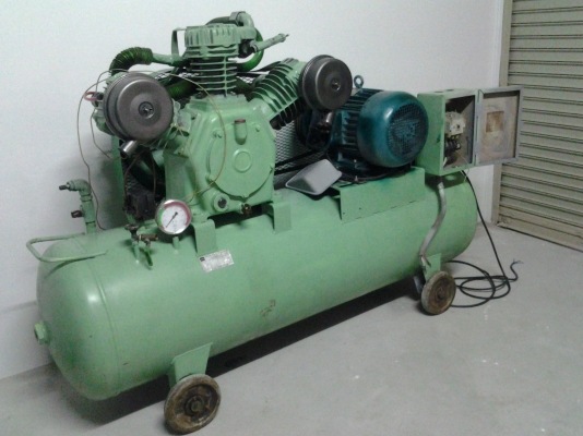 ขายปั้มลมTOSHIBA ขนาด400 ลิตร มอเตอร์10HP ไฟ 380V