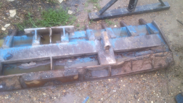 ขายชุดดันหน้าของไคเฮงหลีสำหรับรถไถFORDรุ่น6600  5500