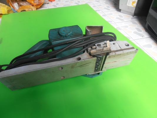 กบไฟฟ้า