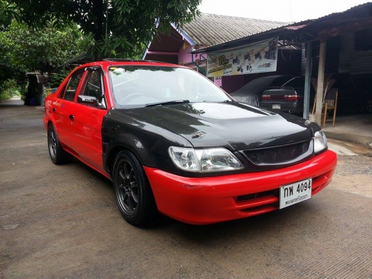 เเต่งซิ่งวิ้งหลังถนน