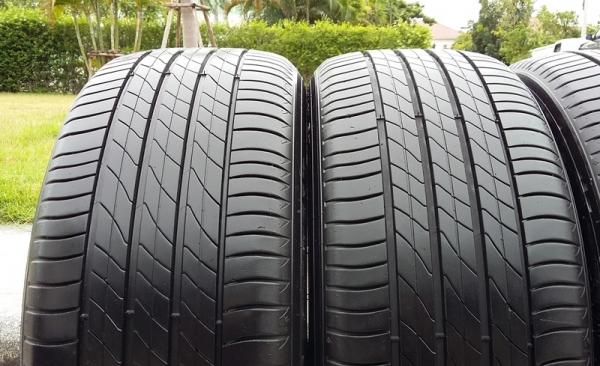 ยาง,225-50-17 Michelin Primacy 3ST ปี14สภาพ90\% ชุด 8,500 ยาง,225-50-17 Michelin Primacy 3ST ปี14สภาพ90\% ชุด 8,500