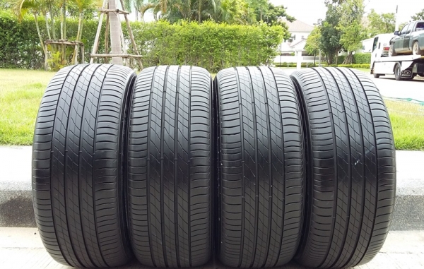 ยาง,225-50-17 Michelin Primacy 3ST ปี14สภาพ90\% ชุด 8,500