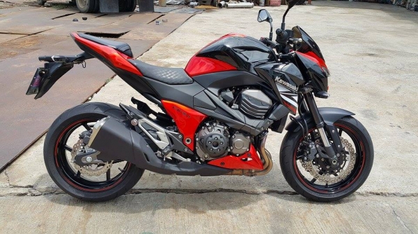 Z800 วิ่ง 3000 กิโล ใหม่จรดหัวน๊อตในราคาคุ้มๆ จัดแนนส์ได้ ต่อรองได้ครับ