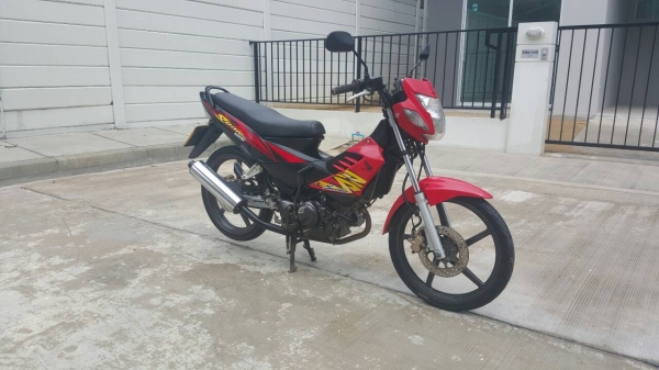 Sonic 125 ตัวใหม่ปี48 เครื่องเดิมๆน็อตเครื่องและฝาสูบไม่เคยแกะ ใครหาใช้อยู่ไม่ผิดหวังแน่นอน Sonic 125 ตัวใหม่ปี48 เครื่องเดิมๆน็อตเครื่องและฝาสูบไม่เคยแกะ ใครหาใช้อยู่ไม่ผิดหวังแน่นอน