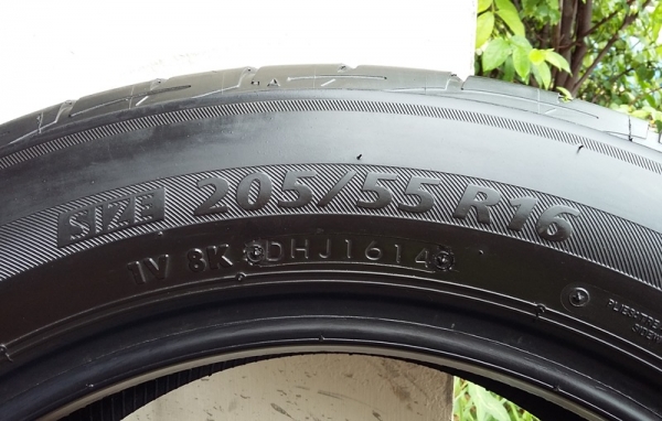ยาง,205-55-16 Bridgestone Ecopia ep200 สภาพสวยปี14ชุด 4,500 ยาง,205-55-16 Bridgestone Ecopia ep200 สภาพสวยปี14ชุด 4,500