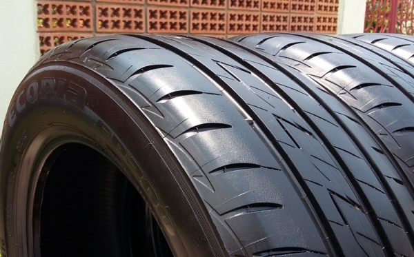 ยาง,205-55-16 Bridgestone Ecopia ep200 สภาพสวยปี14ชุด 4,500 ยาง,205-55-16 Bridgestone Ecopia ep200 สภาพสวยปี14ชุด 4,500
