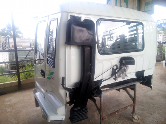 * ขาย *  หัวเก๋ง  ISUZU  DECA     สวย ๆ  ภายในครบ   สภาพพร้อมใช้งาน  /  ใส่ 10 ล้อ  และ   6 ล้อใหญ่  /  ( พร้อมติดตั้ง )