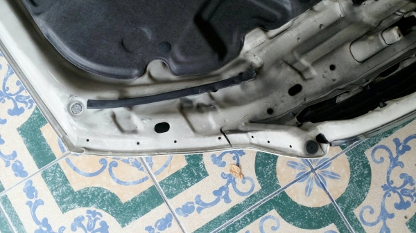 ฝากระโปรงหน้า a33 japan 900.-