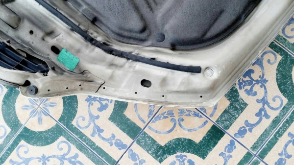 ฝากระโปรงหน้า a33 japan 900.-