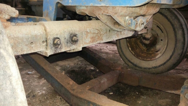 ขายรถไถเพลาเดียว FORD 6600 เครื่อง T5 สวยเดิมเก่าเก็บ สนใจโทร 081-970-1072