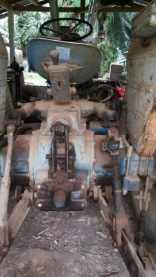 ขายรถไถเพลาเดียว FORD 6600 เครื่อง T5 สวยเดิมเก่าเก็บ สนใจโทร 081-970-1072