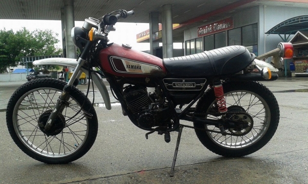 ัyamaha dt125 โช๊คคู่