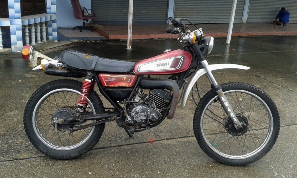 ัyamaha dt125 โช๊คคู่