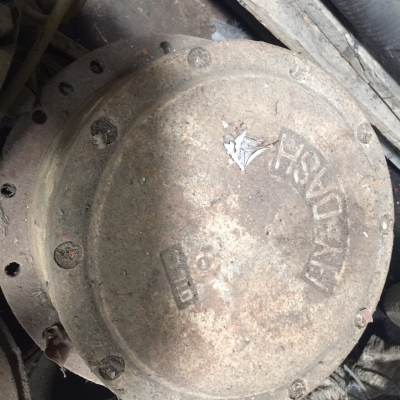 ขายตัวเดินรถขุดPC120-2-3..หรือใส่รุ่นอื่นก็ได้...มี3ลูก..สภาพดีพร้อมใช้