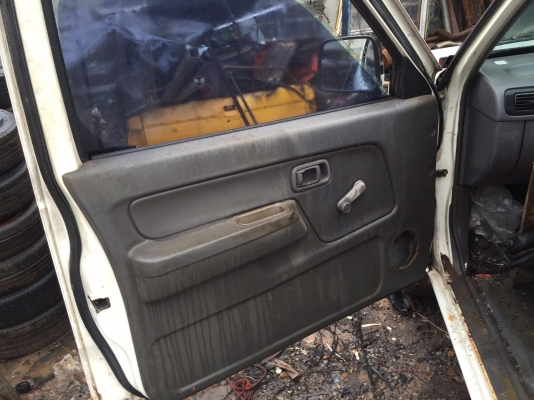 ขายหัวพร้อมกะบะ Nissan ฟรอนเทียร์ ตอนเดียว