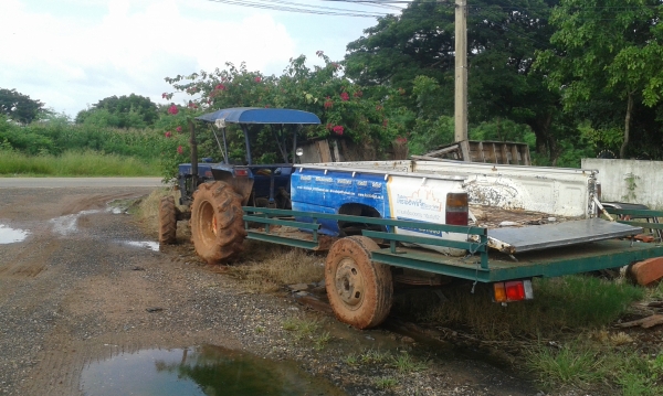 ขายรถไถอิซึกิ 40 แรง สองเพลง พร้อมรถลากเทรนเลอร์ ราคาไม่แพง