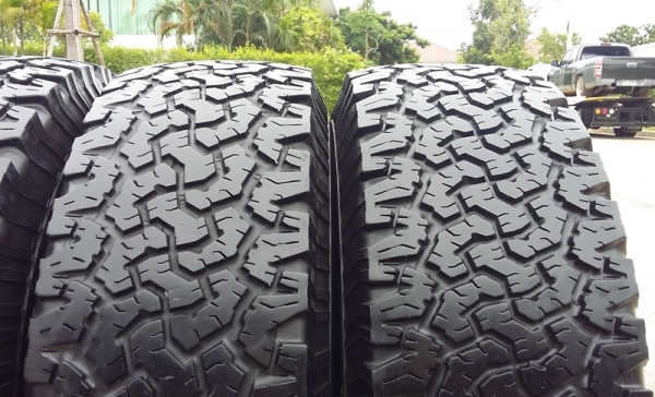 ยาง,265-75-16 BF Goodrich All-Terrain ปี11ดอกหนาๆ ชุดละ 12,500 ยาง,265-75-16 BF Goodrich All-Terrain ปี11ดอกหนาๆ ชุดละ 12,500