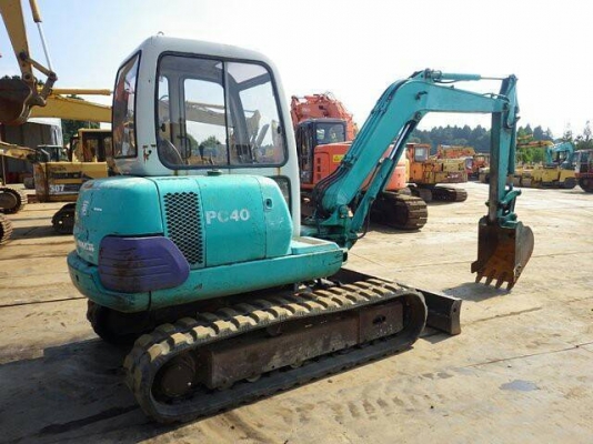Komatsu PC40-7 นำเข้าจากญี่ปุ่น 090-986-2521 อ๊อบ