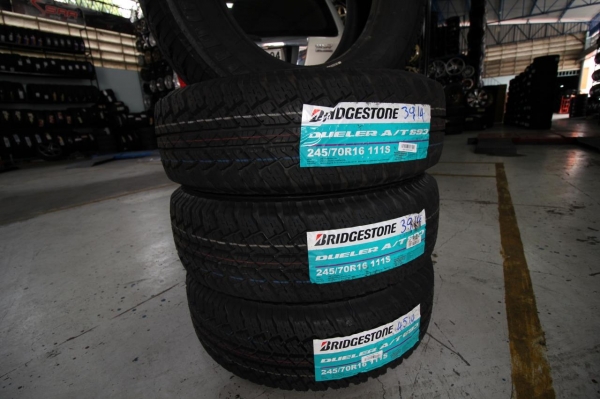 ขายยาง BRIDGESTONE A/T 693 245/70R16