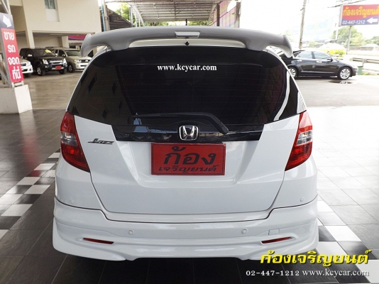 HONDA JAZZ 1.5V iVTEC ปี 2011 HONDA JAZZ 1.5V iVTEC ปี 2011