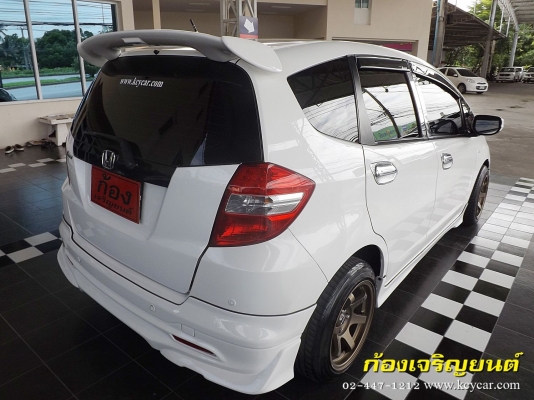 HONDA JAZZ 1.5V iVTEC ปี 2011 HONDA JAZZ 1.5V iVTEC ปี 2011