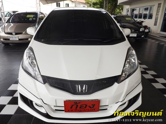 HONDA JAZZ 1.5V iVTEC ปี 2011 HONDA JAZZ 1.5V iVTEC ปี 2011