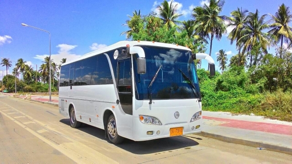 ขายรถบัส 28 ที่นั่ง สภาพใหม่ มือเดียว ขายรถบัส 28 ที่นั่ง สภาพใหม่ มือเดียว