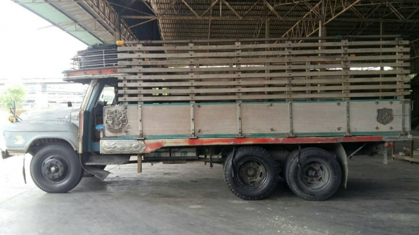 รถสิบล้อisuzu หัวยาว เครื่อง 6BD1 165 แรง เครื่องดีคันชีสวย ภาษีไม่ขาดเอกสาร พร้อมโอน