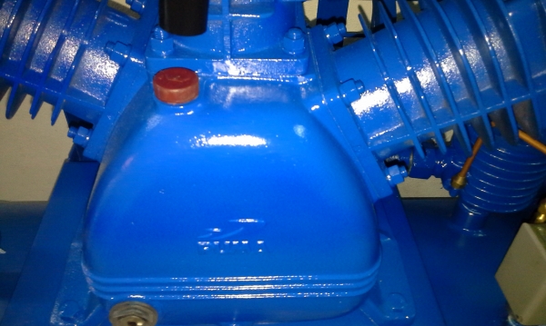 ขายปั๊มลมPUMA 5HP พร้อมถัง 260ลิตร ติดเมกเนตริก 380V ขายปั๊มลมPUMA 5HP พร้อมถัง 260ลิตร ติดเมกเนตริก 380V