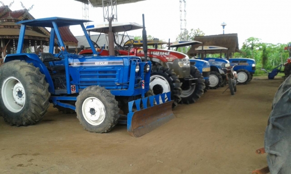 ขายเครื่องมีอการเกษตรมือสองราาถูก สนใจสอบถามรายระเอียดได้ที่เบอร์ 0813655997 อำพร พาเจริญ ตั้งอยู่ที่ บ้านวังบัว ต.วังบัว อ.คลองขลุง จ.กำแพงเพชร