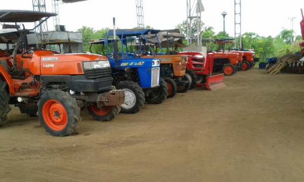 ขายเครื่องมีอการเกษตรมือสองราาถูก สนใจสอบถามรายระเอียดได้ที่เบอร์ 0813655997 อำพร พาเจริญ ตั้งอยู่ที่ บ้านวังบัว ต.วังบัว อ.คลองขลุง จ.กำแพงเพชร