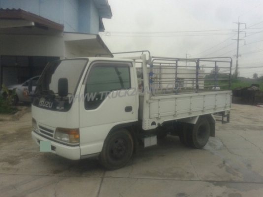 รถบรรทุก 6 ล้อ ISUZU NKR66E 120 แรงม้า  4 สูบ กระบะคาร์โก้