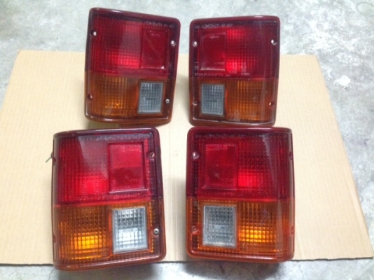 ขายไฟท้ายปาเจโร่ ปาเหลี่ยม