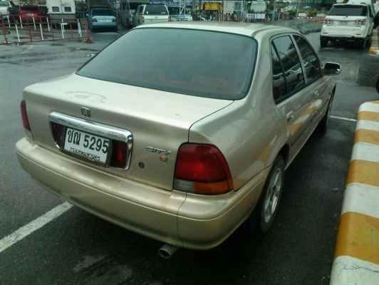 ขาย HONDA  CITY ปี1997  เครื่องดี  ช่วงล่างดี   เเอร์เย็น  พร้อมใช้   เก็บสีินิดหน่อย  เล่มพร้อมโอน       0876835269