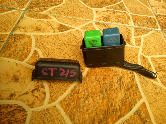 กล่อง RELAY ของรถ TOYOTA CALDINA GT ST215