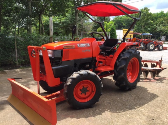 ขายรถไถKubota L3408 (4WD) พร้อมใบมีดหน้าใหม่และผานพรวนช้าง รถพร้อมใช้งาน