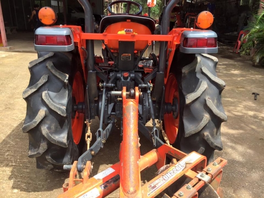 ขายรถไถKubota L3408 (4WD) พร้อมใบมีดหน้าใหม่และผานพรวนช้าง รถพร้อมใช้งาน