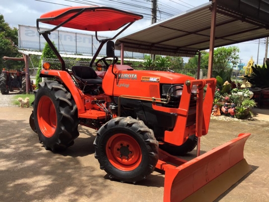 ขายรถไถKubota L3408 (4WD) พร้อมใบมีดหน้าใหม่และผานพรวนช้าง รถพร้อมใช้งาน