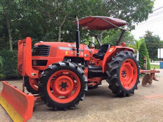 ขายรถไถ Kubota M5000 SU(4WD) พร้อมใบมีดและผานบุกเบิก รถสวย 1900 ชม. พร้อมใช้งาน