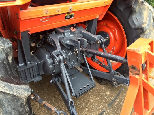 ขายรถไถ Kubota M5000 SU(4WD) พร้อมใบมีดและผานบุกเบิก รถสวย 1900 ชม. พร้อมใช้งาน ขายรถไถ Kubota M5000 SU(4WD) พร้อมใบมีดและผานบุกเบิก รถสวย 1900 ชม. พร้อมใช้งาน