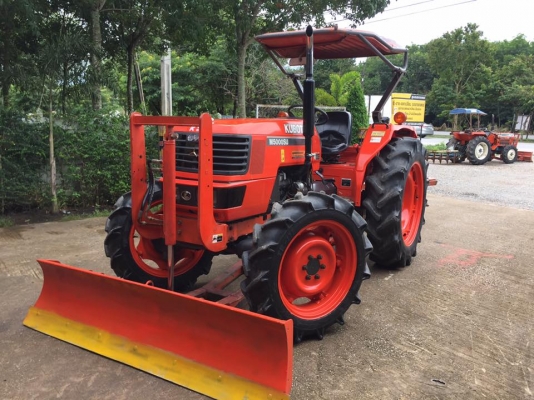 ขายรถไถ Kubota M5000 SU(4WD) พร้อมใบมีดและผานบุกเบิก รถสวย 1900 ชม. พร้อมใช้งาน