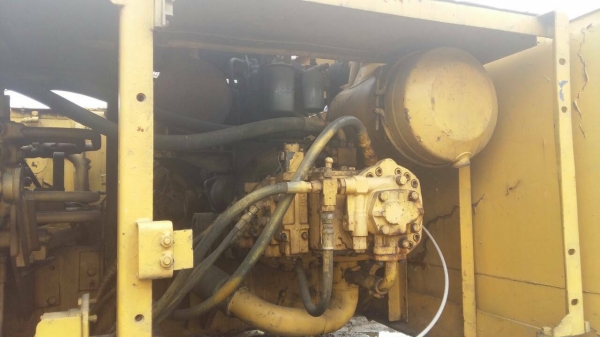 ขายรถแบคโฮ KOMATSU PC200-3 ราคา 420000