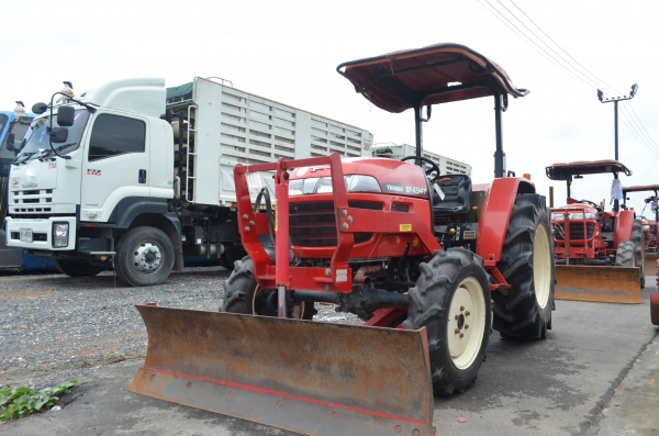 สยามอินเตอร์ เปิดประมูลรถแทรกเตอร์ยี่ห้อ YANMAR รุ่น EF494 19 กันยานี้