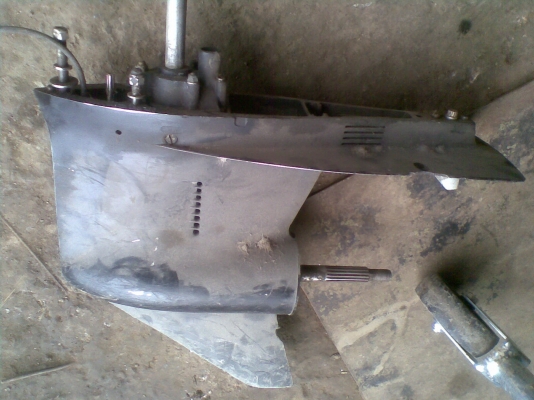 หาง Mercury 135 ใช้งานได้ตามปกติค่ะ ราคาขึ้นเป็น 11,500 บาทค่ะ