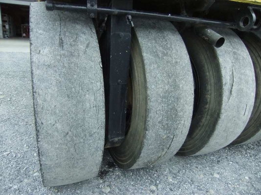 ขายรถบดล้อยาง SAKAI TS200 สนใจติดต่อหนึ่ง 061-4194021