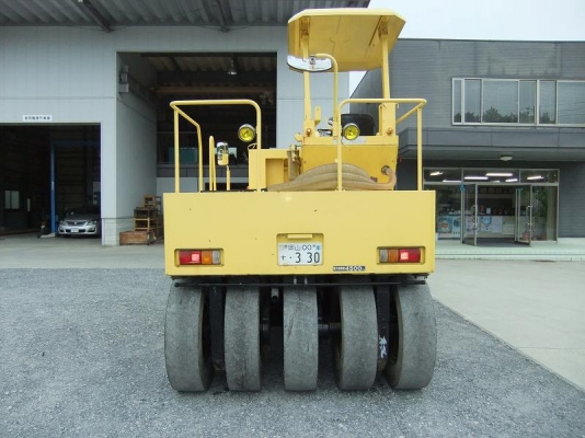 ขายรถบดล้อยาง SAKAI TS200 สนใจติดต่อหนึ่ง 061-4194021